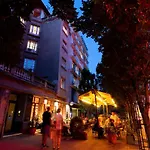 Apartmán Stylish And Colorful With Balcony In Center *