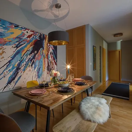Stylish And Colorful With Balcony Apartment *