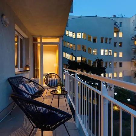 Stylish And Colorful With Balcony Apartment *